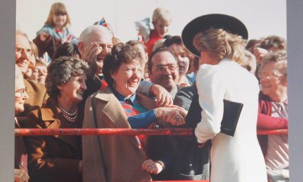 Unpublished pictures of Princess Diana up for auction