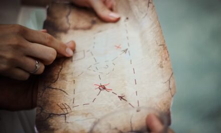 Genealogy for Kids and Teens: Beginner’s guide for young genealogists interested family history