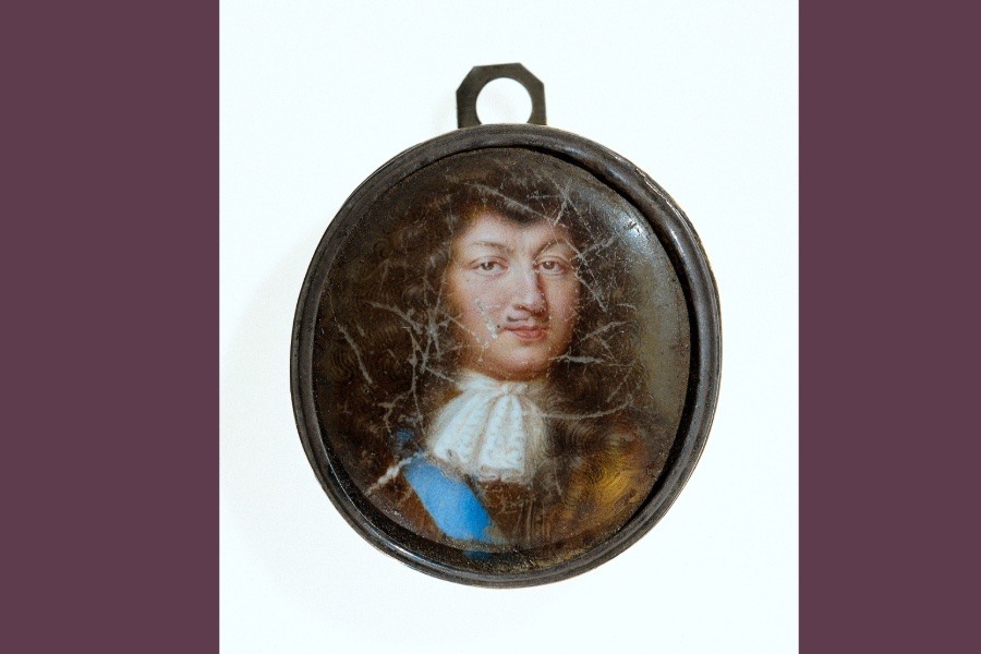 Celebrity genealogy – Swift’s ties to King Louis XIV